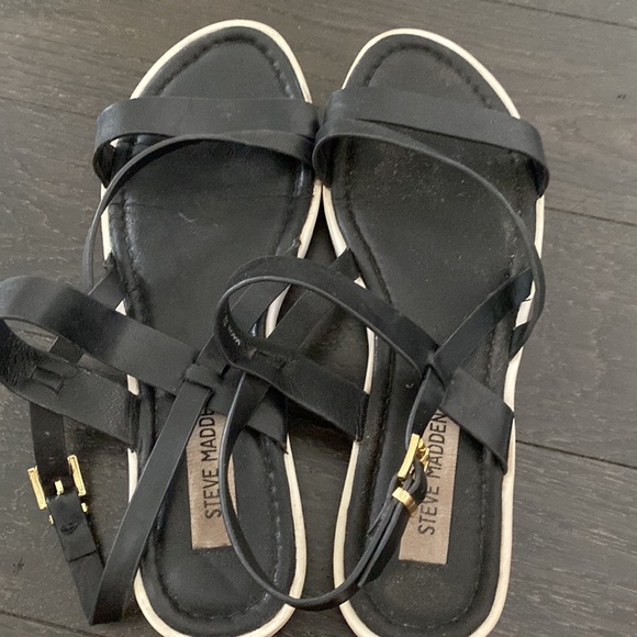 Steve Madden Sandals - Picture 2 of 2